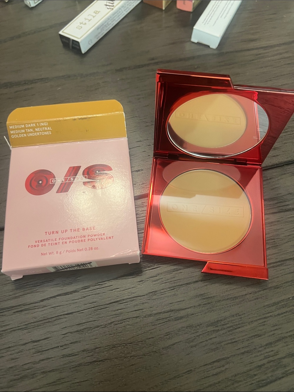 ONE/SIZE Turn Up The Base Compact Powder in Beige with Red Case med tan